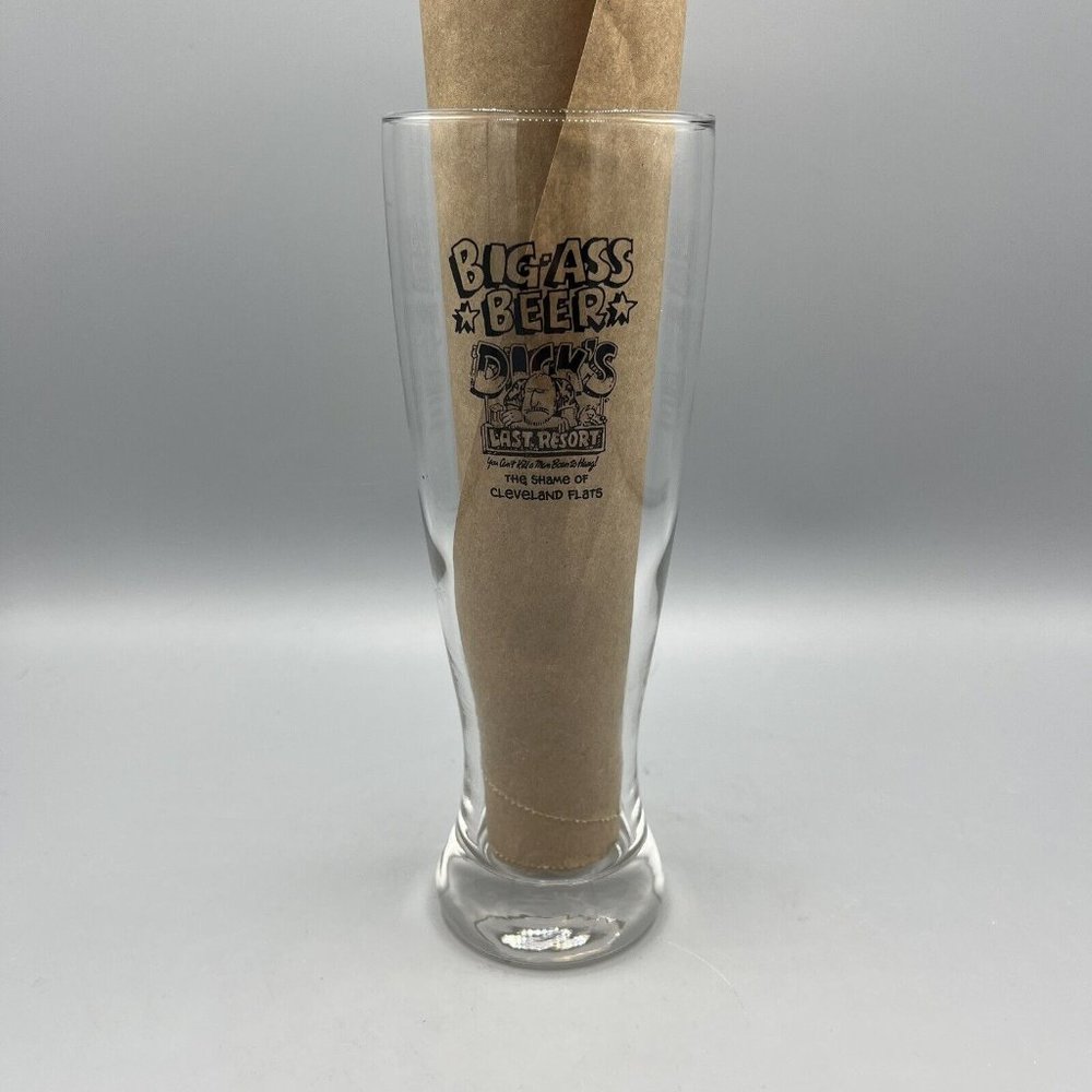 Dick's Last Resort Big Ass 24oz Beer Glass The Shame of Cleveland Flats Ohio